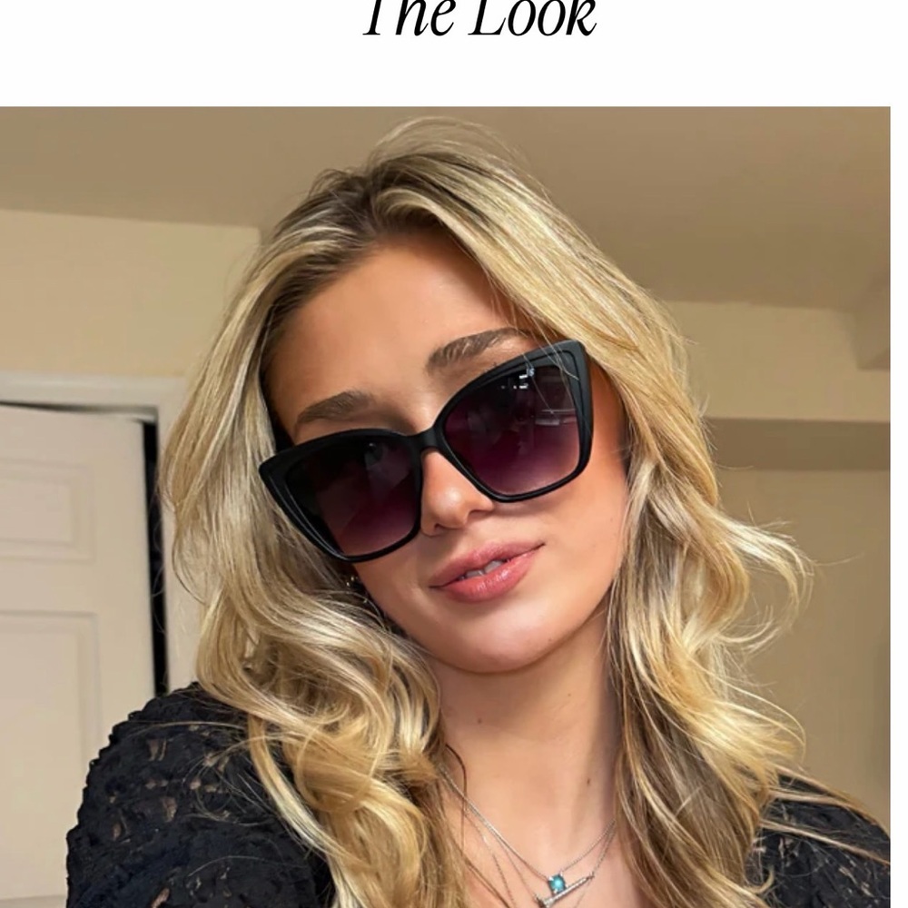 Diff Eyewear Black Cat-Eye Sunglasses with Gradient Purple Lenses